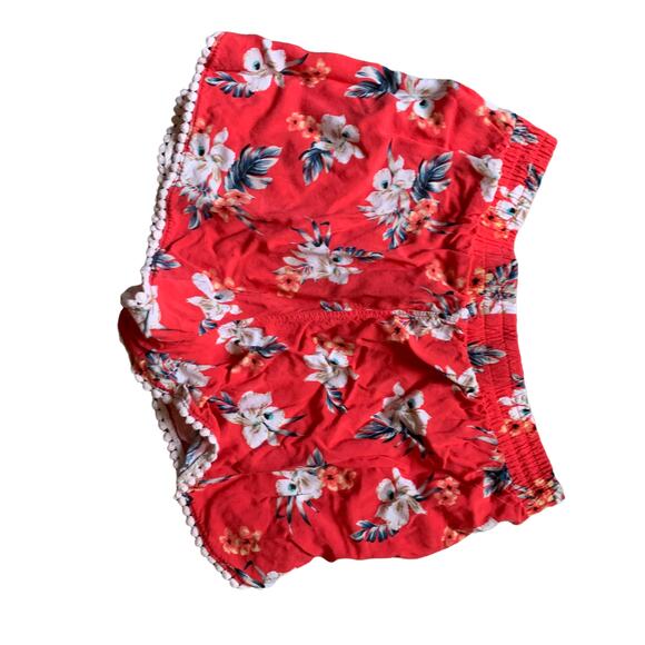 Red Shorts Hollister XS Floral Preppy - Picture 2 of 4